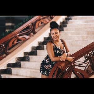 MEET YOUR POSHER: Annie
